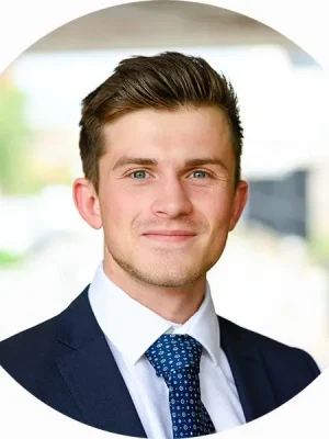 image of a happy client working with the best freelance digital marketer in alappuzha